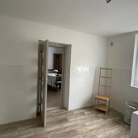 Dum Nad Jezerem Villa *
